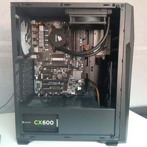 5703961-QrF7u.jpg
