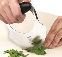 Cortador de Pizza Brinox Precision Plus em Aço Inox 16,5 cm - Preto | R$36