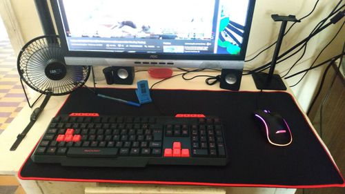 5760576-H0X3r.jpg