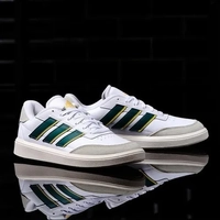 Tênis Adidas Courtblock