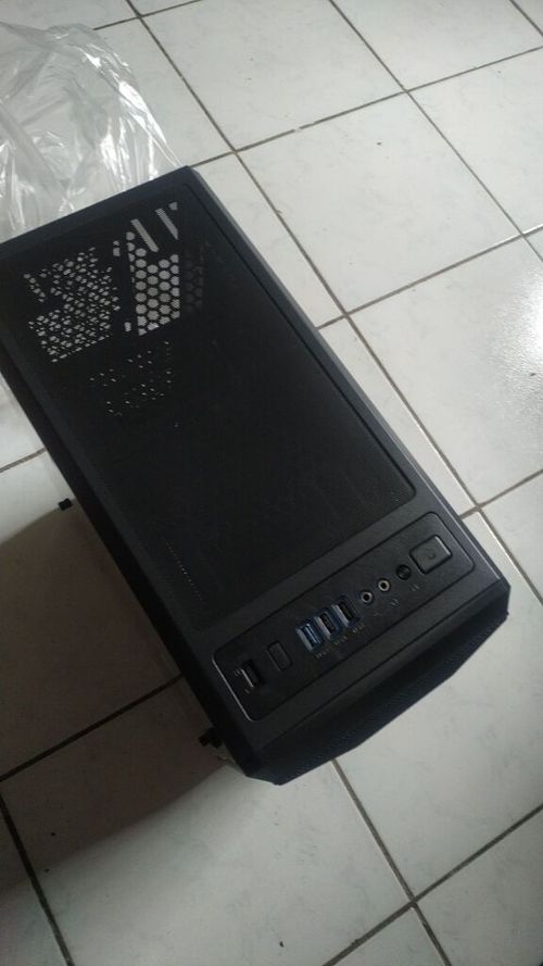 5023775-m0aIv.jpg
