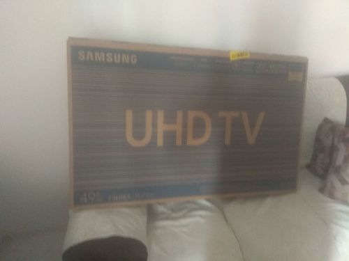 3772098-t81BV.jpg