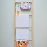 Escada Decorativa em Pinus | R$80