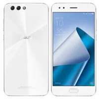 ASUS ZenFone 4 4GB/64GB BrancoTela: 5,5" Full HDCâmera: Dual: 12MP + 8MP / 8 MPMemória: 64 GB / 4 GBConectividade: 4G