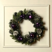 Guirlanda Decorada com Pinhas e Bolas Roxas 46cm - Orb Christmas | R$ 27