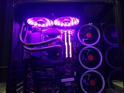 5586411-MiWM2.jpg