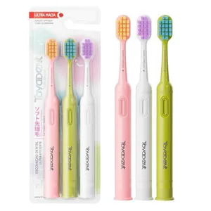 Kit 3 Escovas de Dentes TOYADENT Cerdas Macias