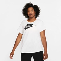 Camiseta Nike Sportswear Essential Futura Feminina Plus Size