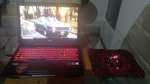 3373261-hEZNN.jpg