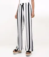 Calça Reta Listrada R$60