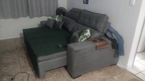 7321755-MUGiH.jpg
