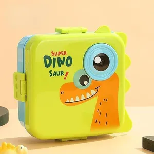 (R$ 14,13 +por-) Marmita Infantil Dinossauro Verde 1590ml com Colher