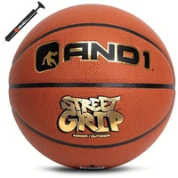 Bola de Basquete Street Grip Tamanho 7 com Bomba