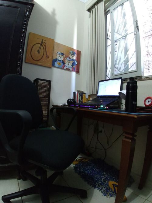 5066233-MvCVs.jpg