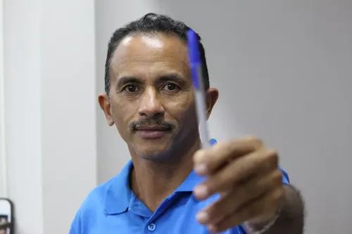 azul-caneta.webp