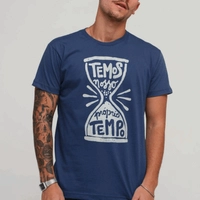 Compre 2 camisetas com estampas Rock n' Roll por R$34,95 cada, com links na descrição