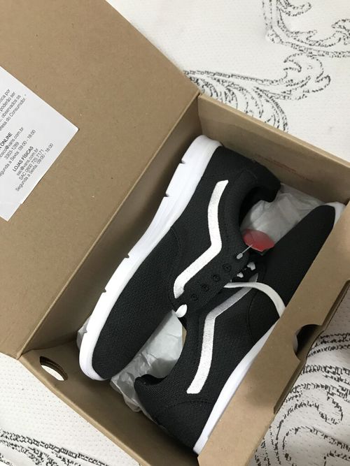 3825074-AD9xV.jpg