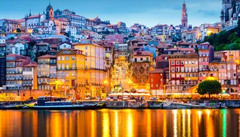 Voos: Porto, a partir de R$1.948, ida e volta, com todas as taxas incluídas. Saídas de São Paulo!
