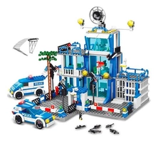 Blocos de Montar Base da Polícia SWAT 666 Peças