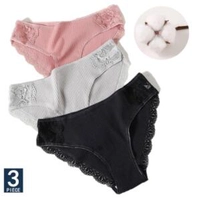 Kit 3 calcinhas de Renda Floral - R$ 2,72