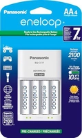 Panasonic K-KJ17MCA4BA Pacote de carregador de bateria individual avançado com 4 pilhas AA Eneloop recarregáveis de 2100 ciclos