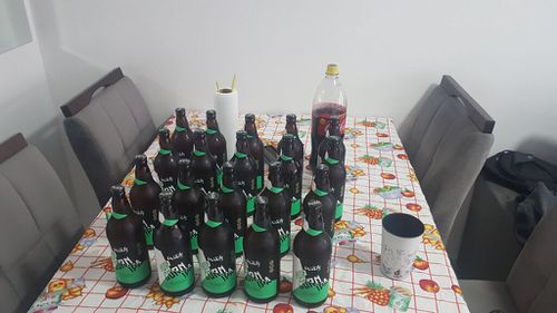 7104991-LIAiW.jpg