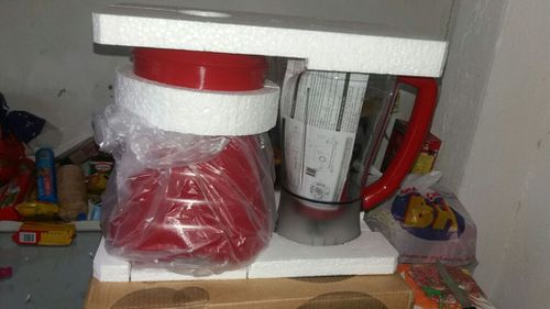 3713858-lKChr.jpg