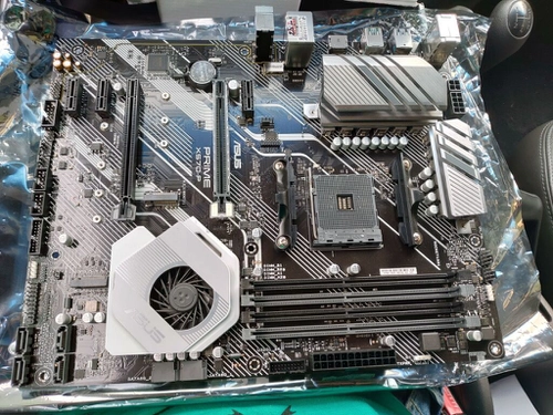 5160746-P6mGg.jpg