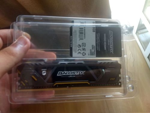 4140028-Hz1qP.jpg