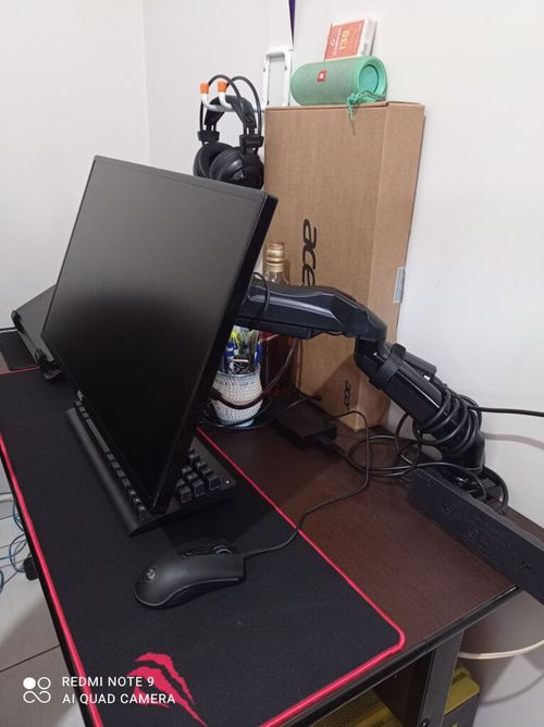 6760969-YGcb7.jpg