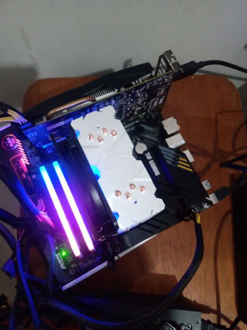 7288377-yMKoX.jpg