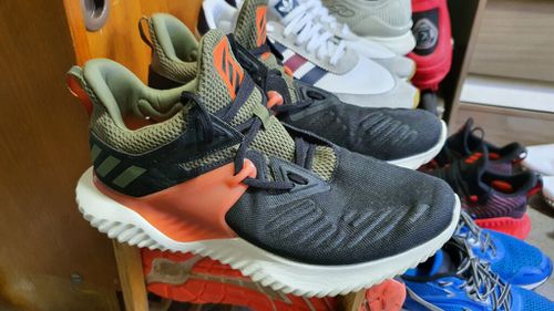 4658364-ZwJAs.jpg