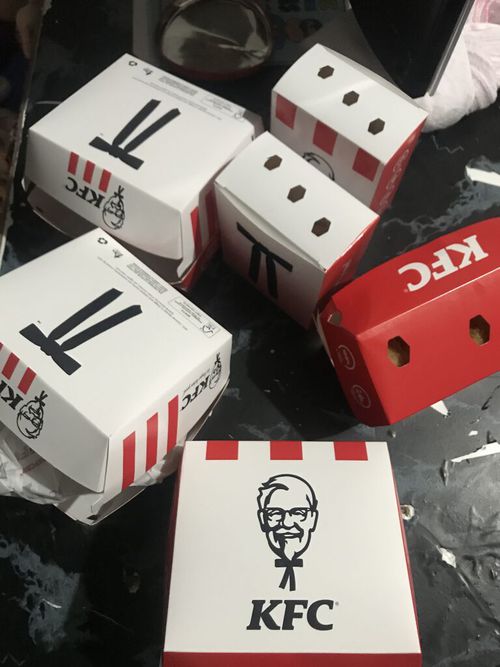 3898753-BxIxE.jpg