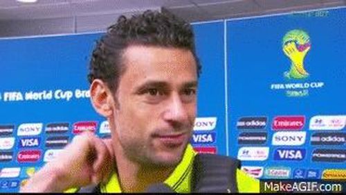 6913063-pEV3G.jpg