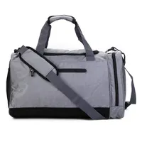 Bolsa Asics Core Holdall - Chumbo R$80