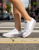 Tênis Chuck Taylor All Star Cano Baixo Sintético