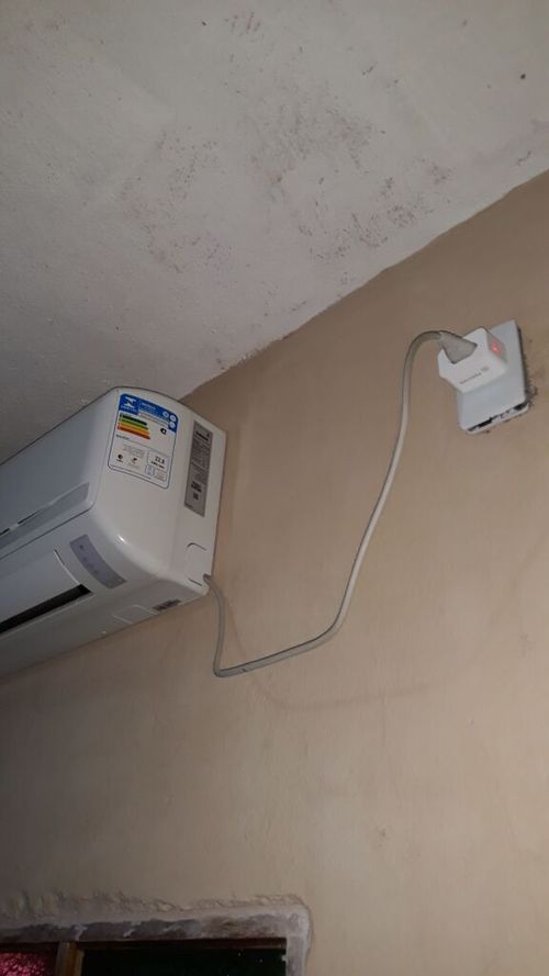 4735653-eeE01.jpg