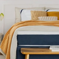 Colchão Queen Guldi Mola Ensacada 25cm Branco