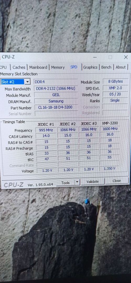 6679840-9ICaG.jpg