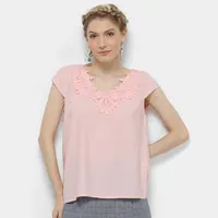 Blusa Yilang Guipir Feminina - Rosa | R$18