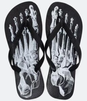 Chinelo de Dedo Estampa Esqueleto Viko Preto | R$16