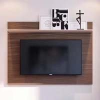 Painel Colibri Maia com 135 cm de Largura, Ideal para TV de até 55” - Nogueira/Off White