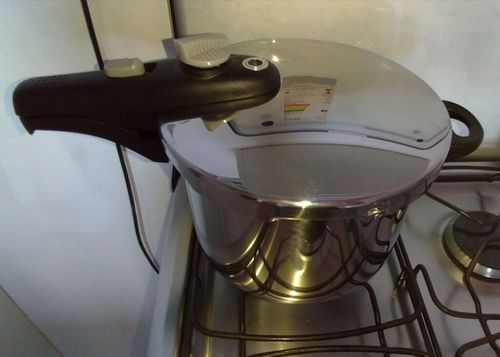 6443440-fDGuG.jpg