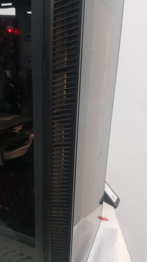 7150833-RwihK.jpg