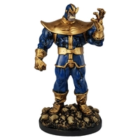Action Figure De Resina Thanos Super Vilão Marvel Manopla Do Infinito | R$229